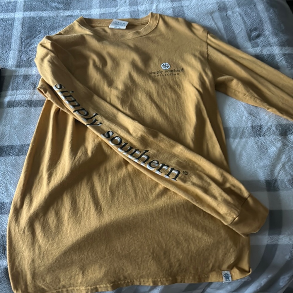 bee kind simply Southern long sleeve shirt size small